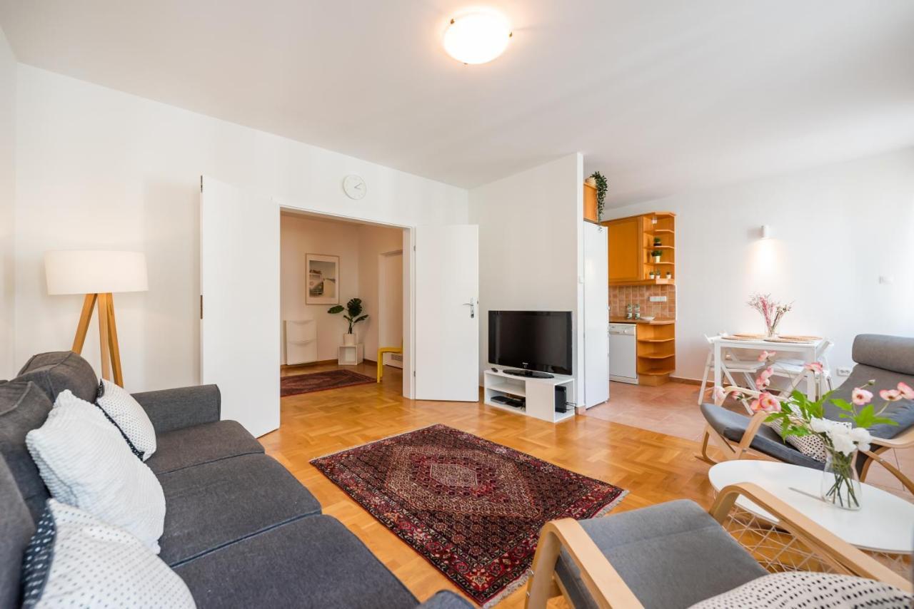 New Town Spacious Apartment Варшава Экстерьер фото