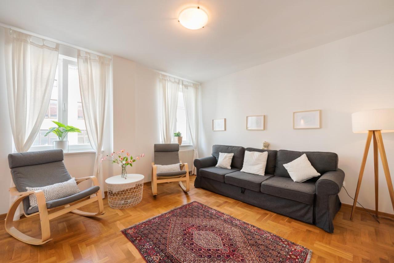 New Town Spacious Apartment Варшава Экстерьер фото
