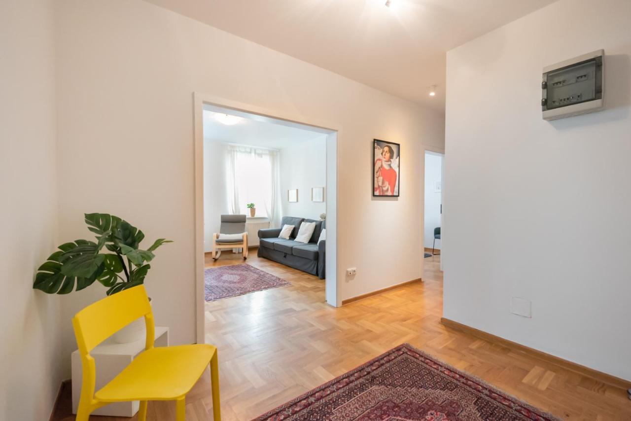 New Town Spacious Apartment Варшава Экстерьер фото
